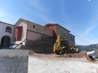 ENTRANCE - EXTERNAL COURT YARD